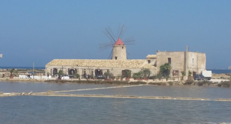 Białe złoto Sycylii – saliny z Nubii