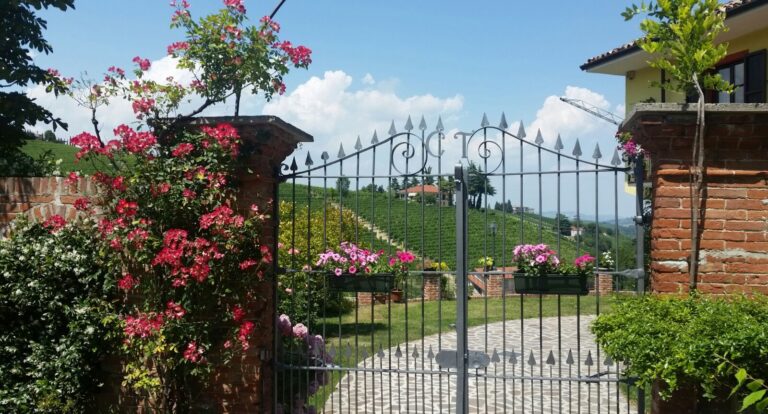 Odkrywamy Piemont mniej znany. Palazzina di Stupinigi i Lange