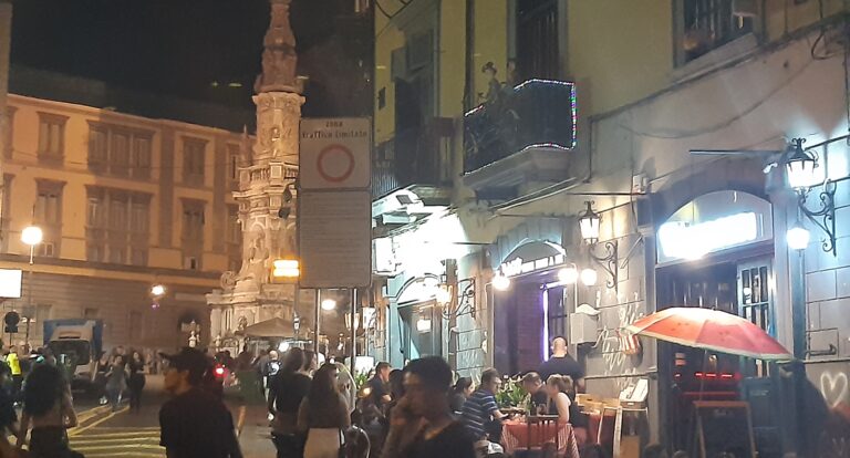 Zobaczyć Neapol … i umrzeć??