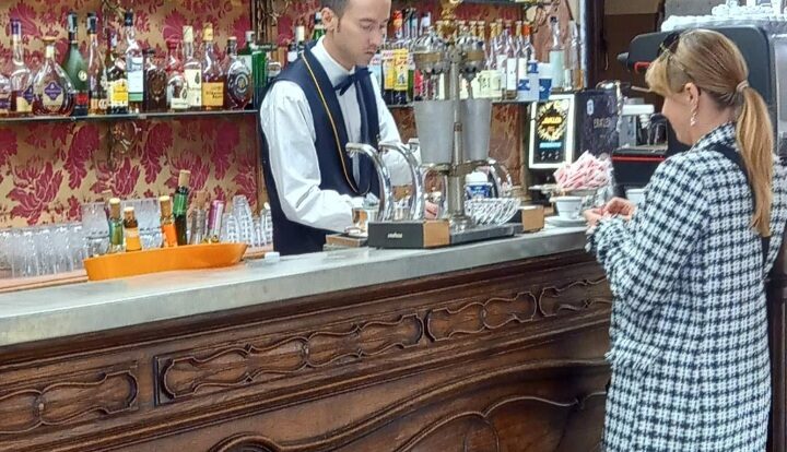 Jak zamawiać kawę we Włoszech? Informacje praktyczne.