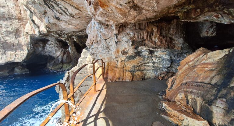 Grotta di Nettuno -Sardynia