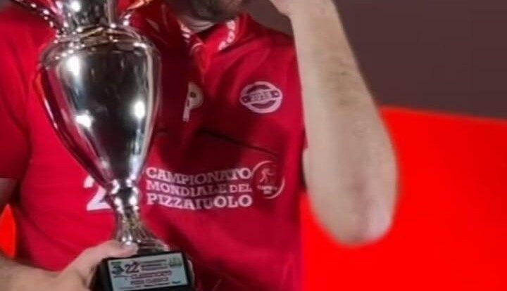 Król pizzy klasycznej – Simone Zullo